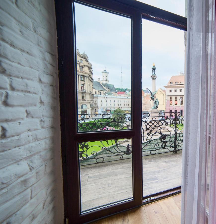 Miskevycha Square 5A Apartment- View Of The Center Of Lviv With A Balcony Exterior photo