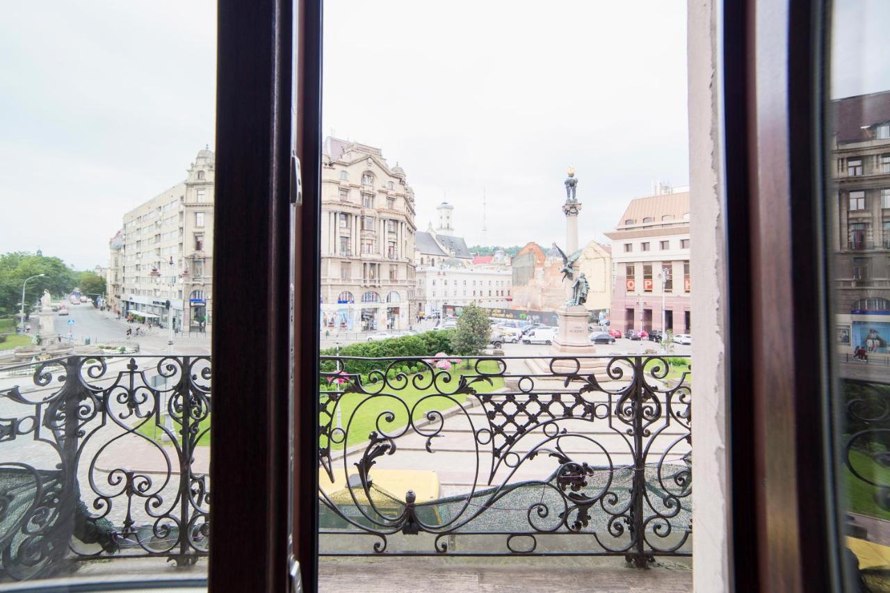 Miskevycha Square 5A Apartment- View Of The Center Of Lviv With A Balcony Exterior photo