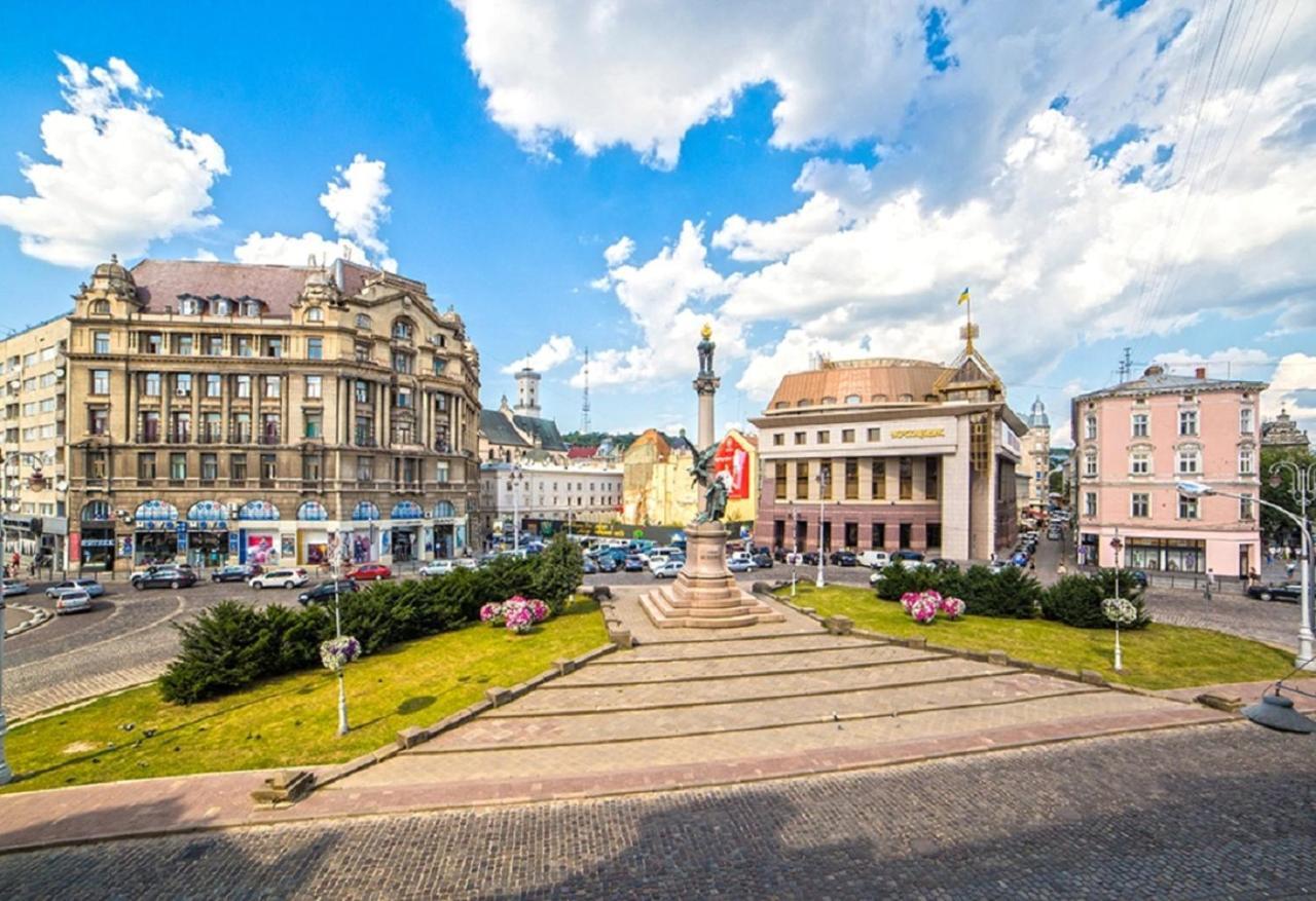 Miskevycha Square 5A Apartment- View Of The Center Of Lviv With A Balcony Exterior photo